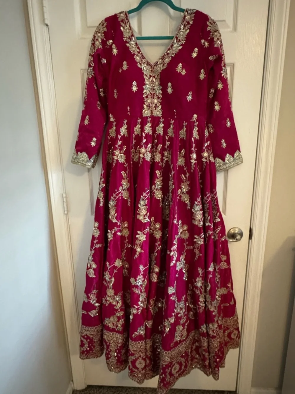 Lashkaraa Hot Pink Embroidered Anarkali sequined beaded dress - Picture 5 of 6